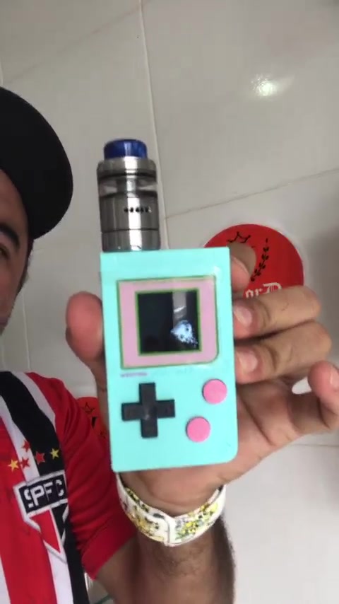 Wizman Puff Boy 200W Mod Um mod de caixa retro e exclusivo com