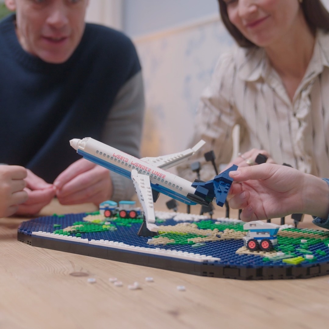 41838 Travel Moments | Box of Bricks