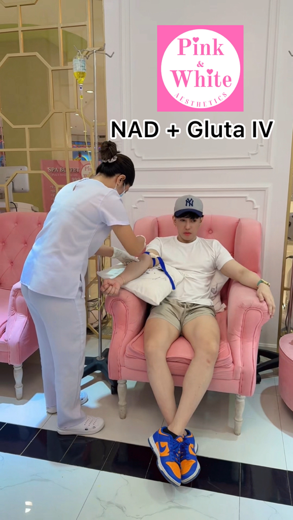 Back at Pinkwhite Aesthetic for another round of NAD+ Gluta IV Drip — and I’m loving the instant results!My skin is smoother, brighter, and I feel more energized.In Manila, this treatment can cost up