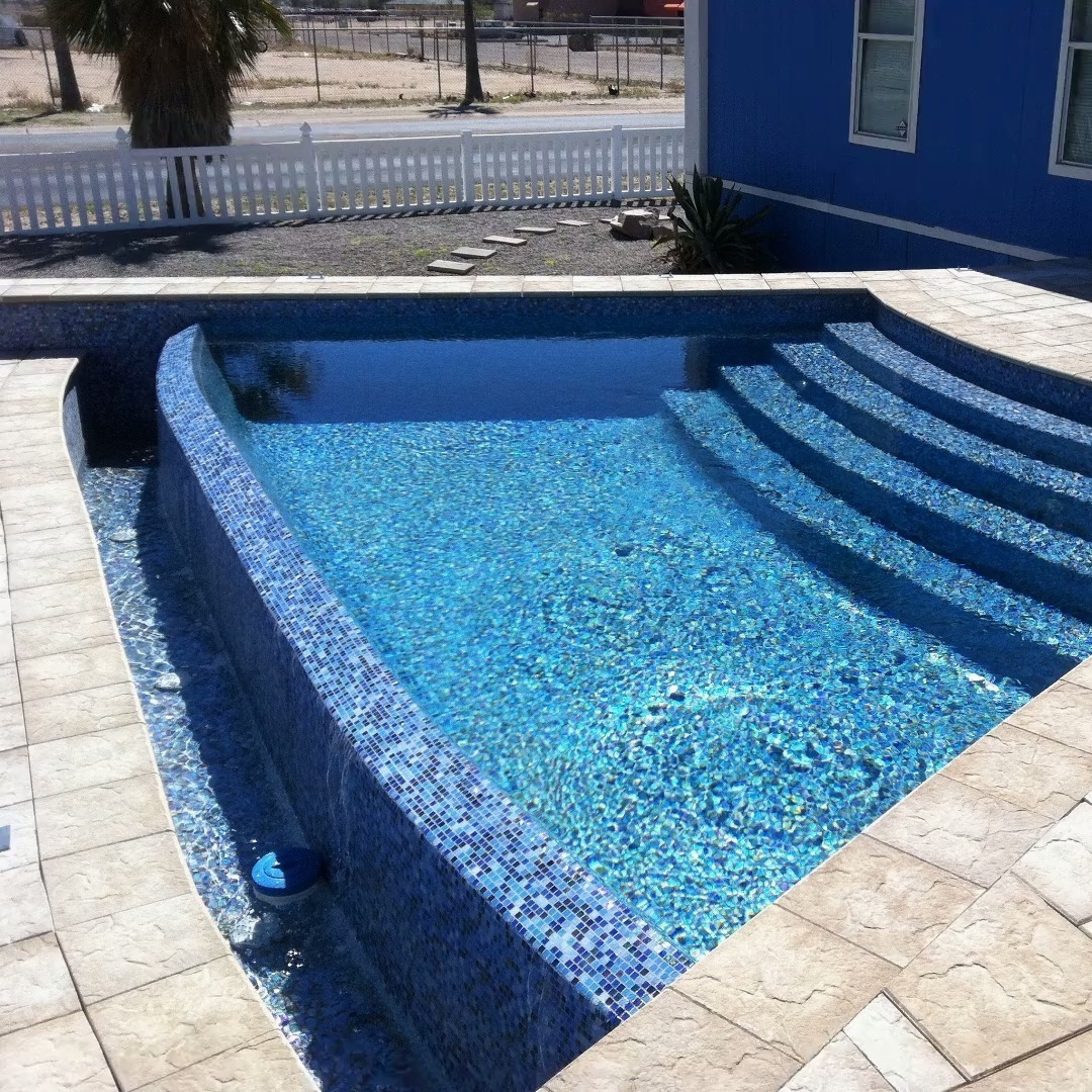 The Horizon is another flat bottom fiberglass pool design. This flat ...