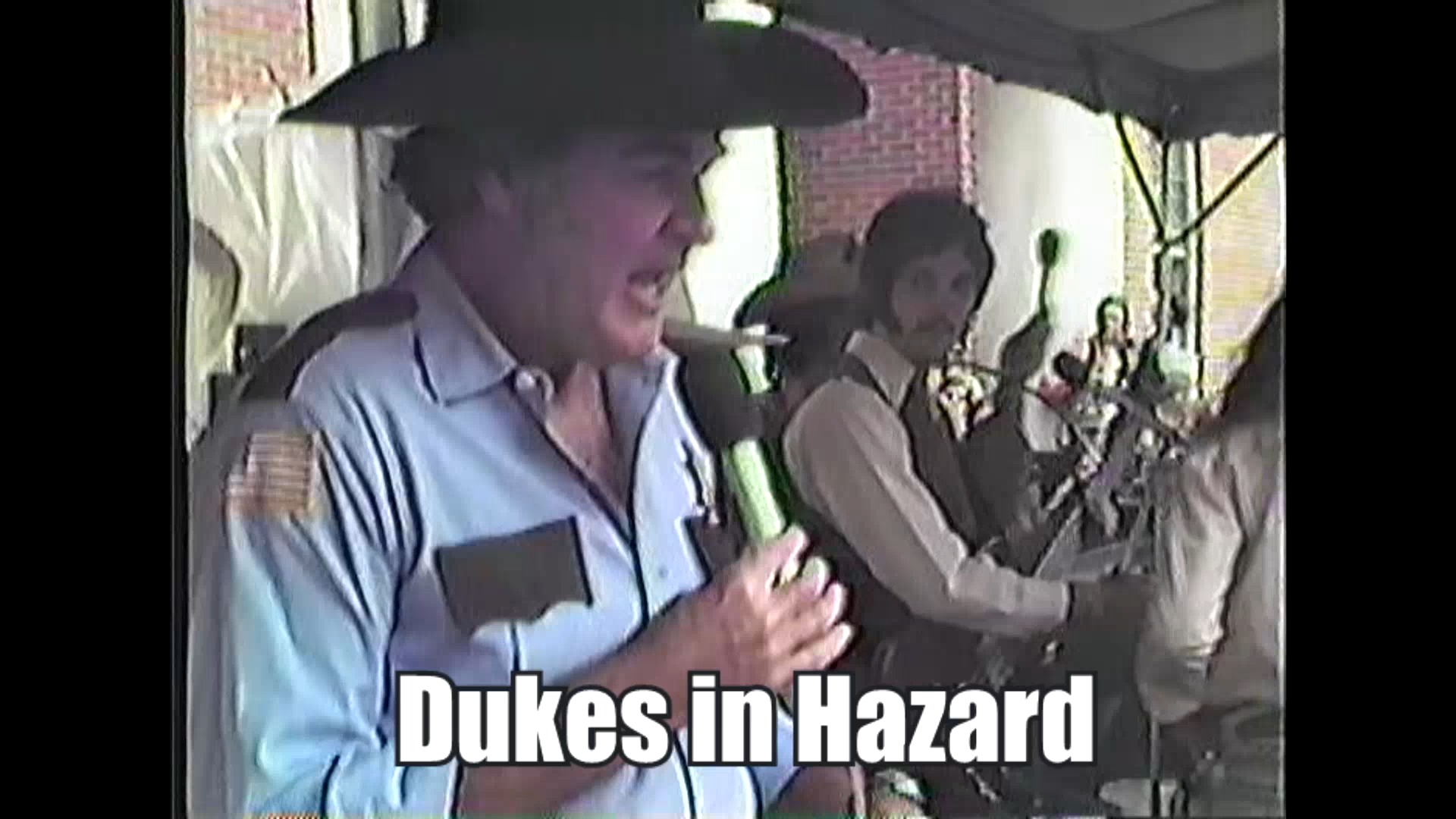 Lost footage of the Dukes of Hazzard stars at the 1981 Black Gold 