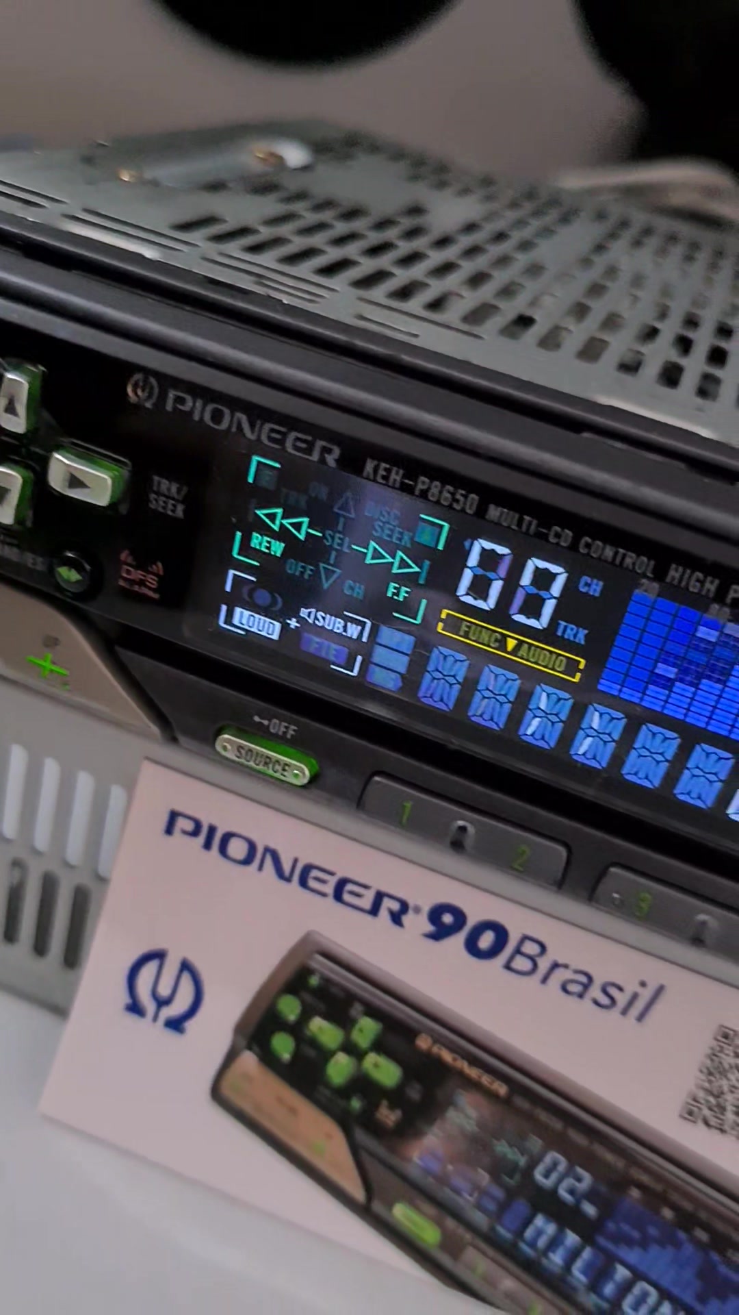 pioneer KEH-P8450 + DEQ-7200