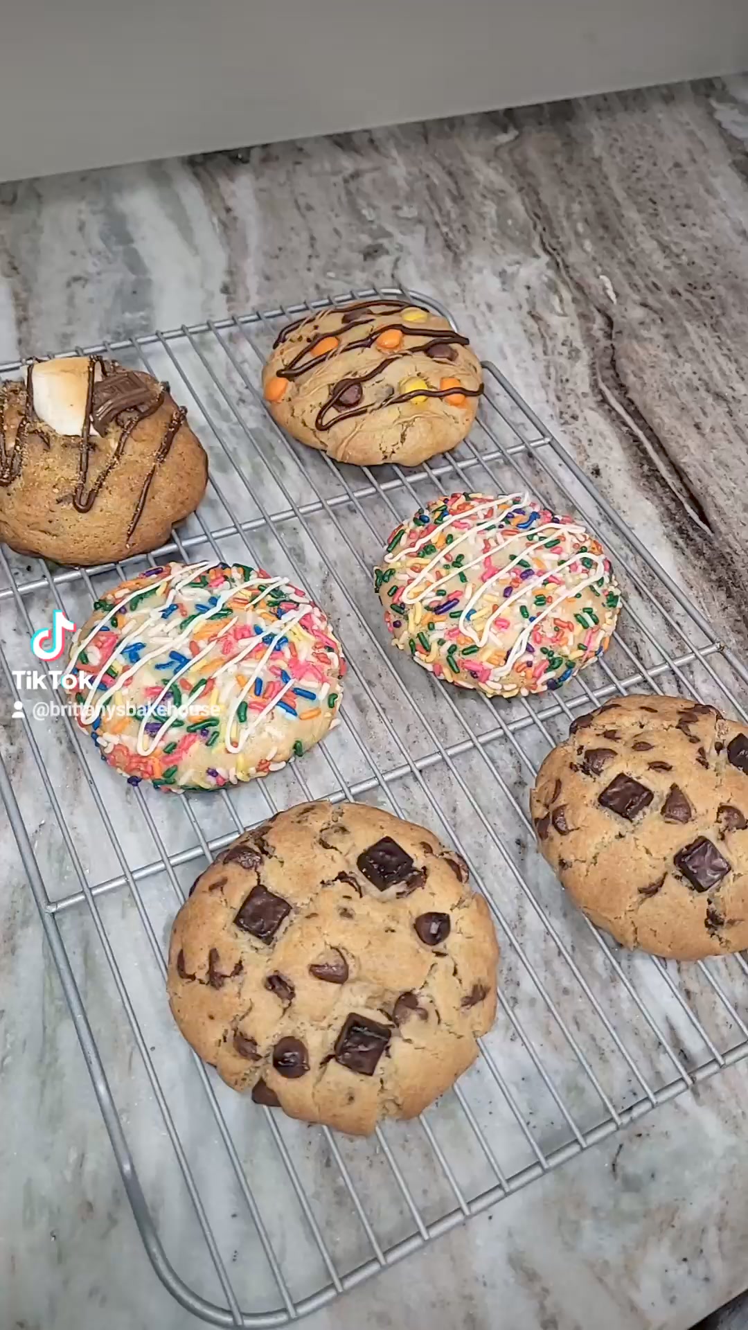 Have all the decorating fun and leave the baking mess to me! 🎄 🍪 Order ...