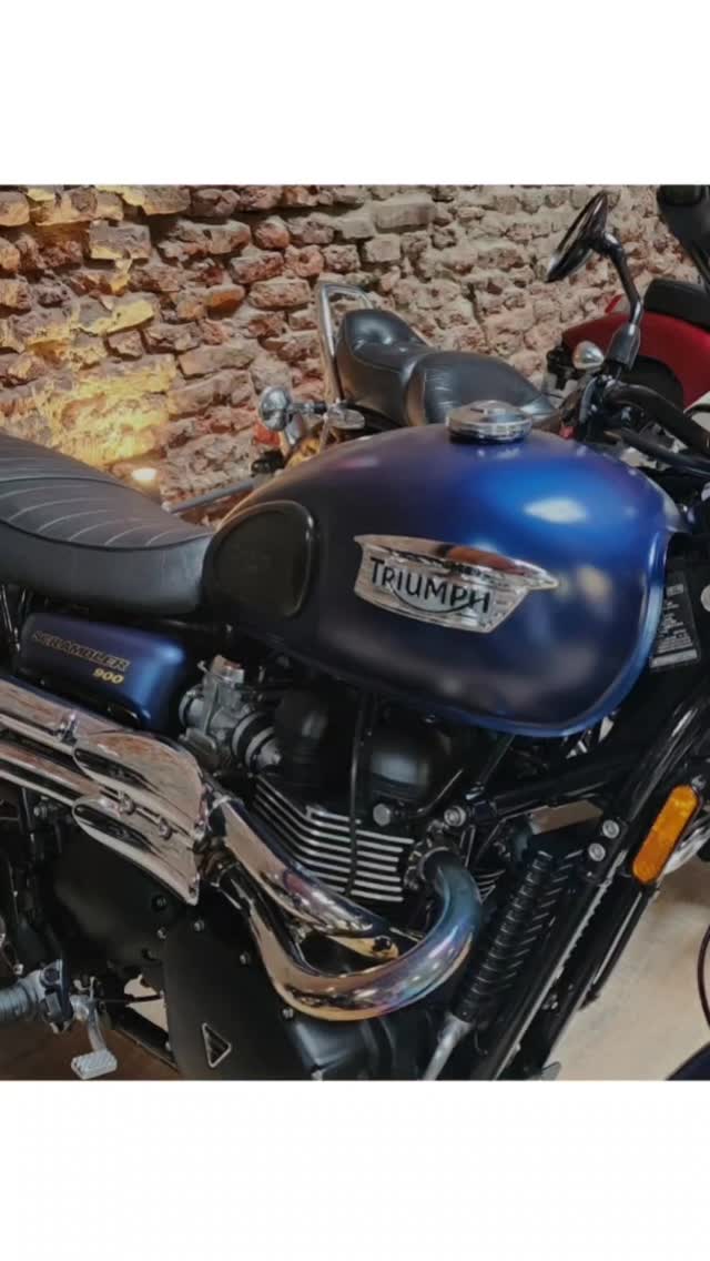 EN VENTA 👇🏻 Triumph | scrambler 900 10.000km Hermoso color azul ...