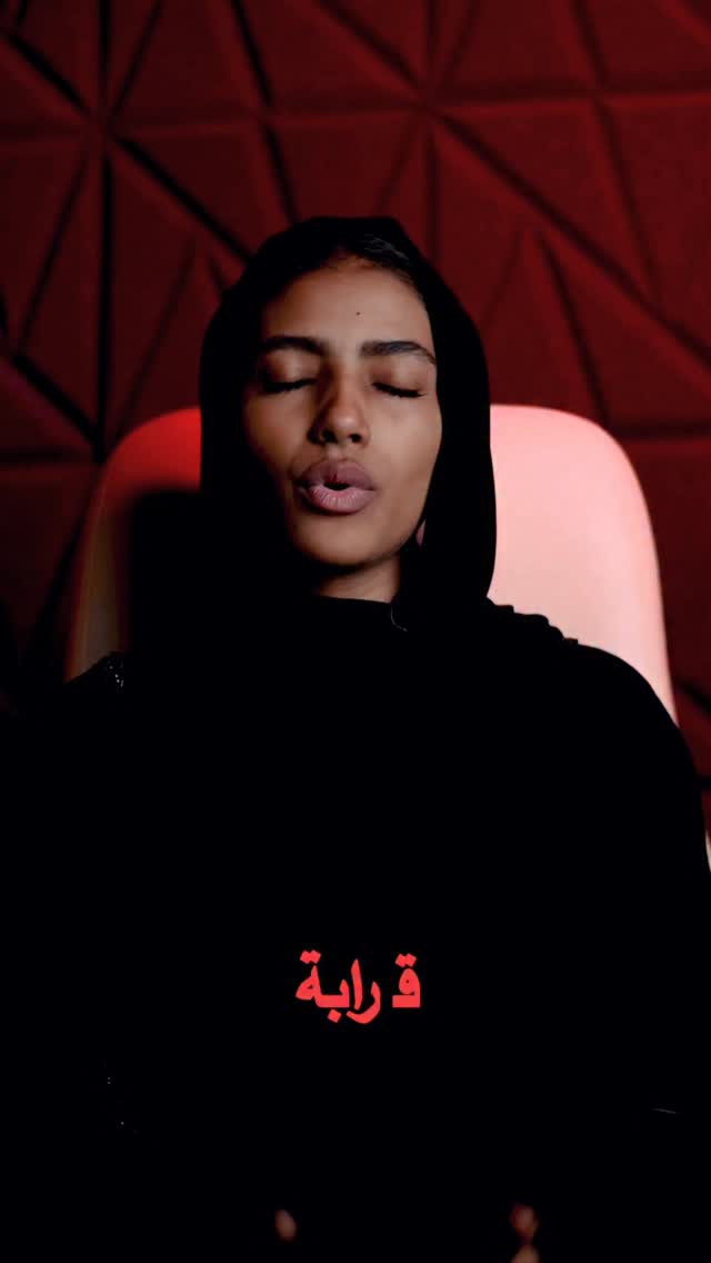 عارفه أني ما اتكلمت من بدري بس والله ما كنت عارفه أقول شنو ولا اعمل شنو ...