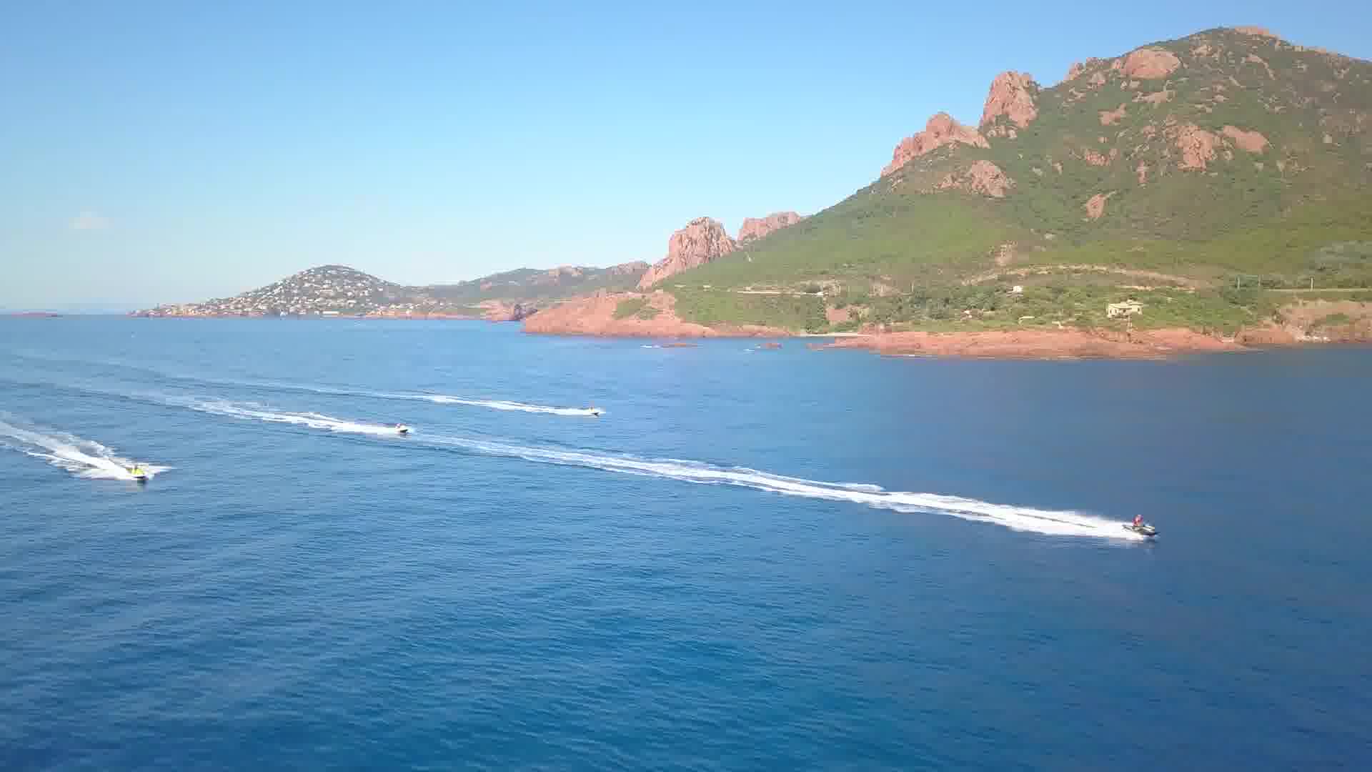 Jet Style Agay Location Jet Ski Bouée Tractée