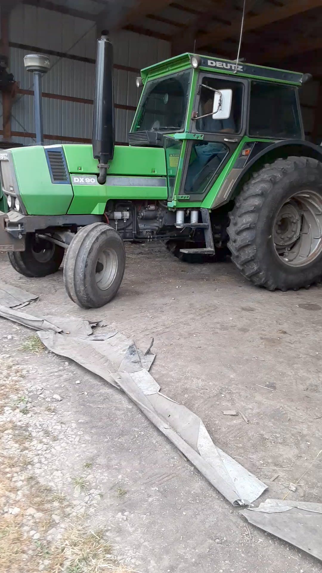 Deutz DX90 with 4400 hours from south-central Minnesota. Don't run ...