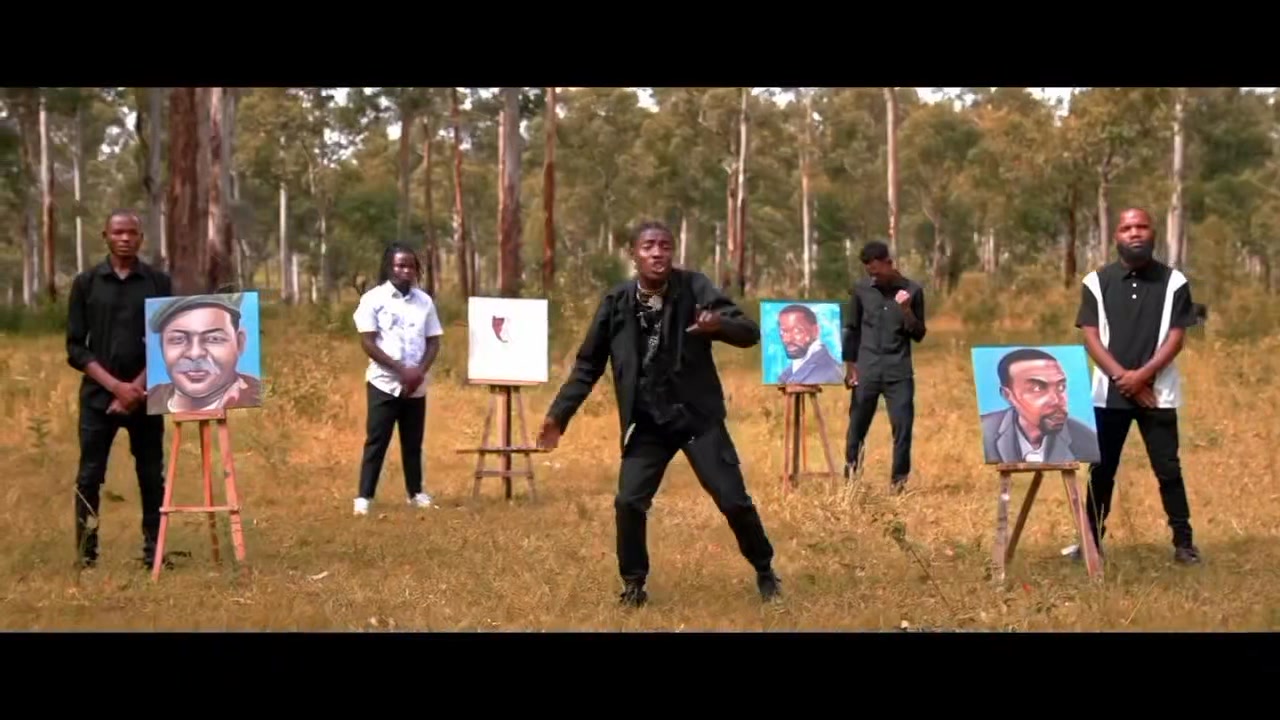 POLÉMICAS DA BANDA Bady Mapunga Bady Mapunga cada vez mais em alta. Sem ...