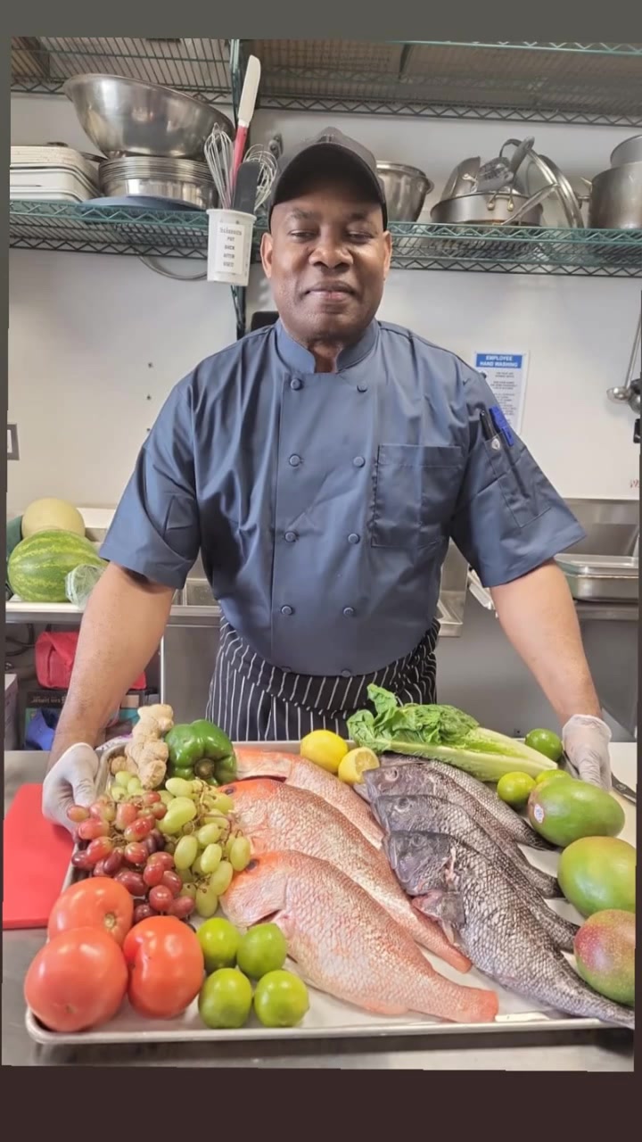 Chef Bernard Akoaest prêt pour vous servir du côté du DMV 😋 Saturez son ...