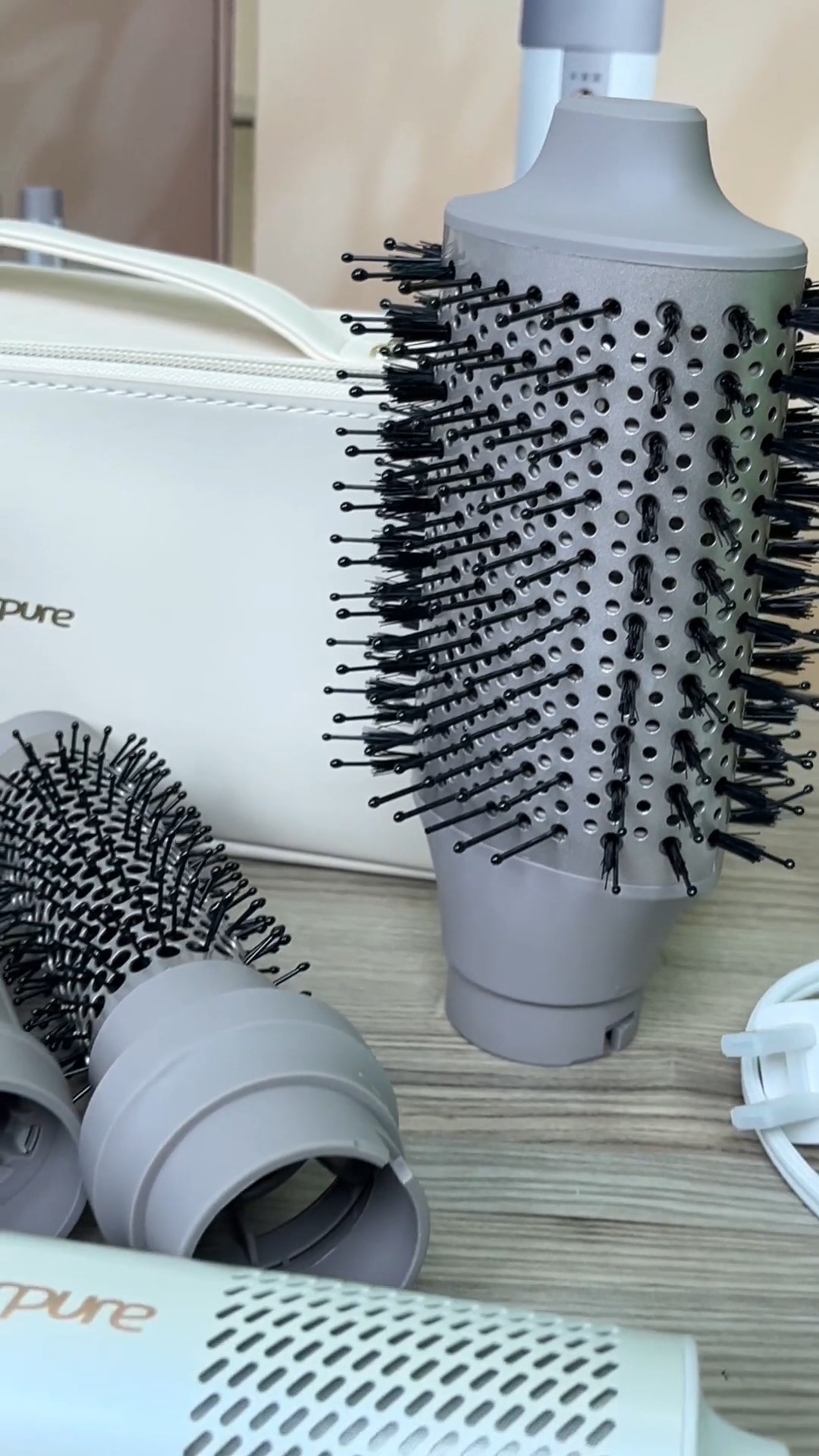 Unboxing Alert! Say hello to the newest Acerpure Beauty Ionic Hair