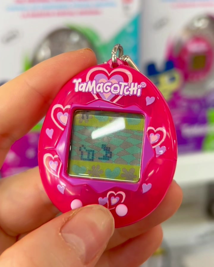 はっちっち❤︎ Hatch me, feed me, play with me! TAMAGOTCHI's are now in stock