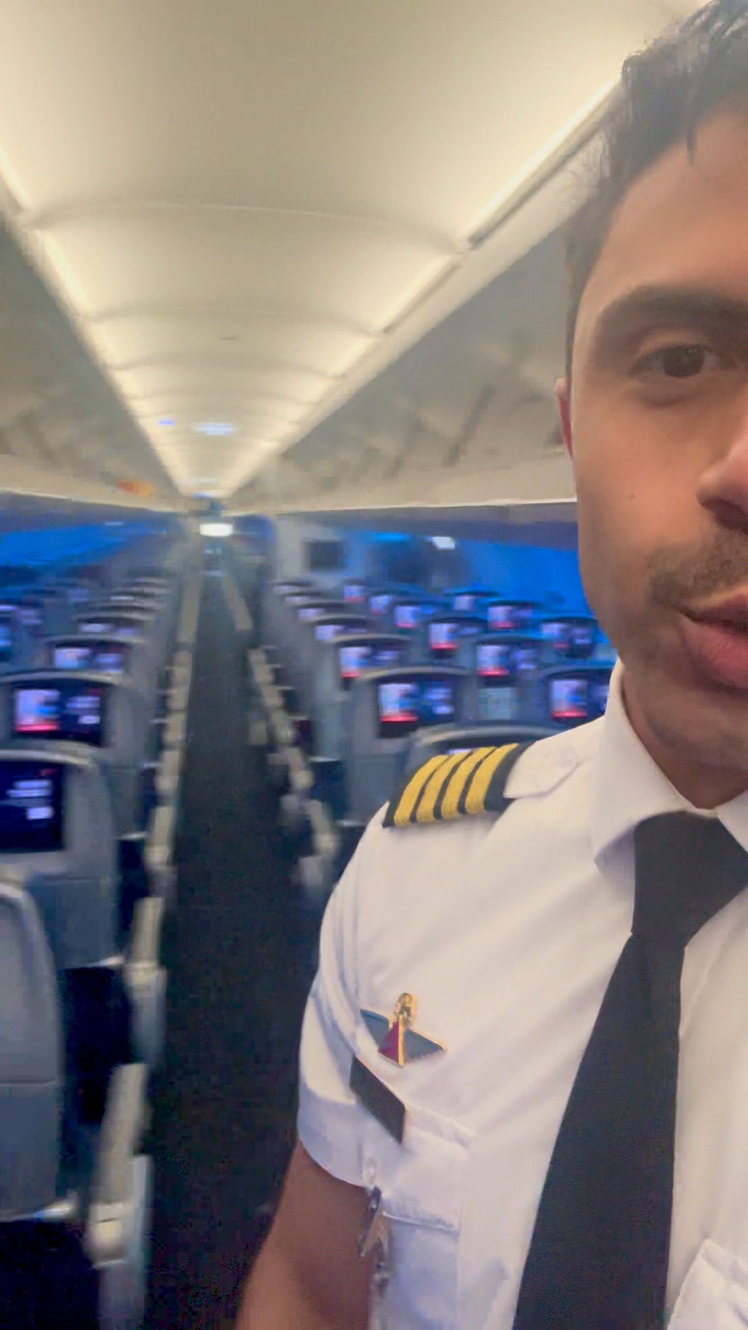 Captain Magdy Ali - الطيار مجدي علي