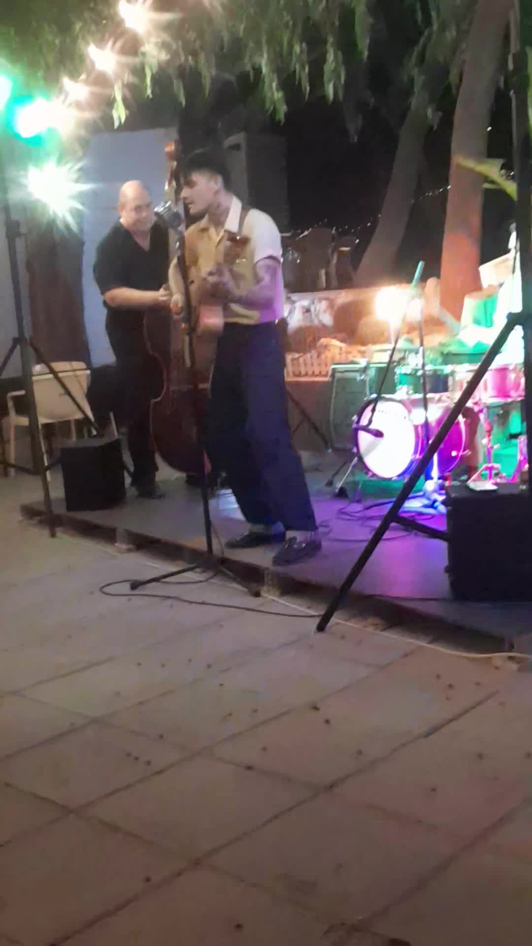 Kevin & The Cat Rhythm - ESP