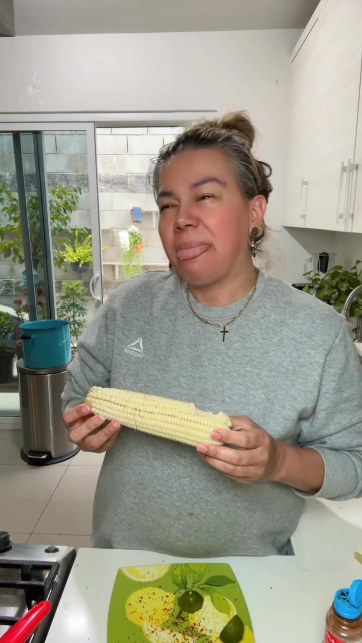 Si se te va antojar mejor no le llegues porque yo se lo que te digo pos ...