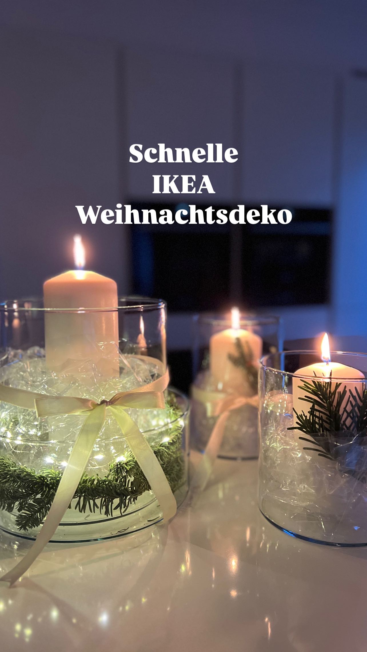 Schnelle IKEA Weihnachtsdeko 🕯️ 🎄, Mit kleinen Details könnt ihr ganz schnell, stilvolle Deko für euren Festtagstisch zaubern. , Ihr benötigt:, IKEA Cylinder Vasen-Set, IKEA Kerze, Etwas Transparentes