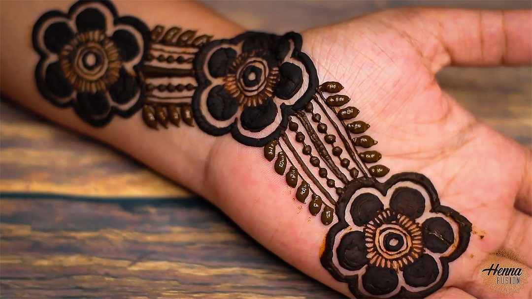 Gulf Henna Design | Easy Mehndi Design | Henna Fusion | Henna Fusion