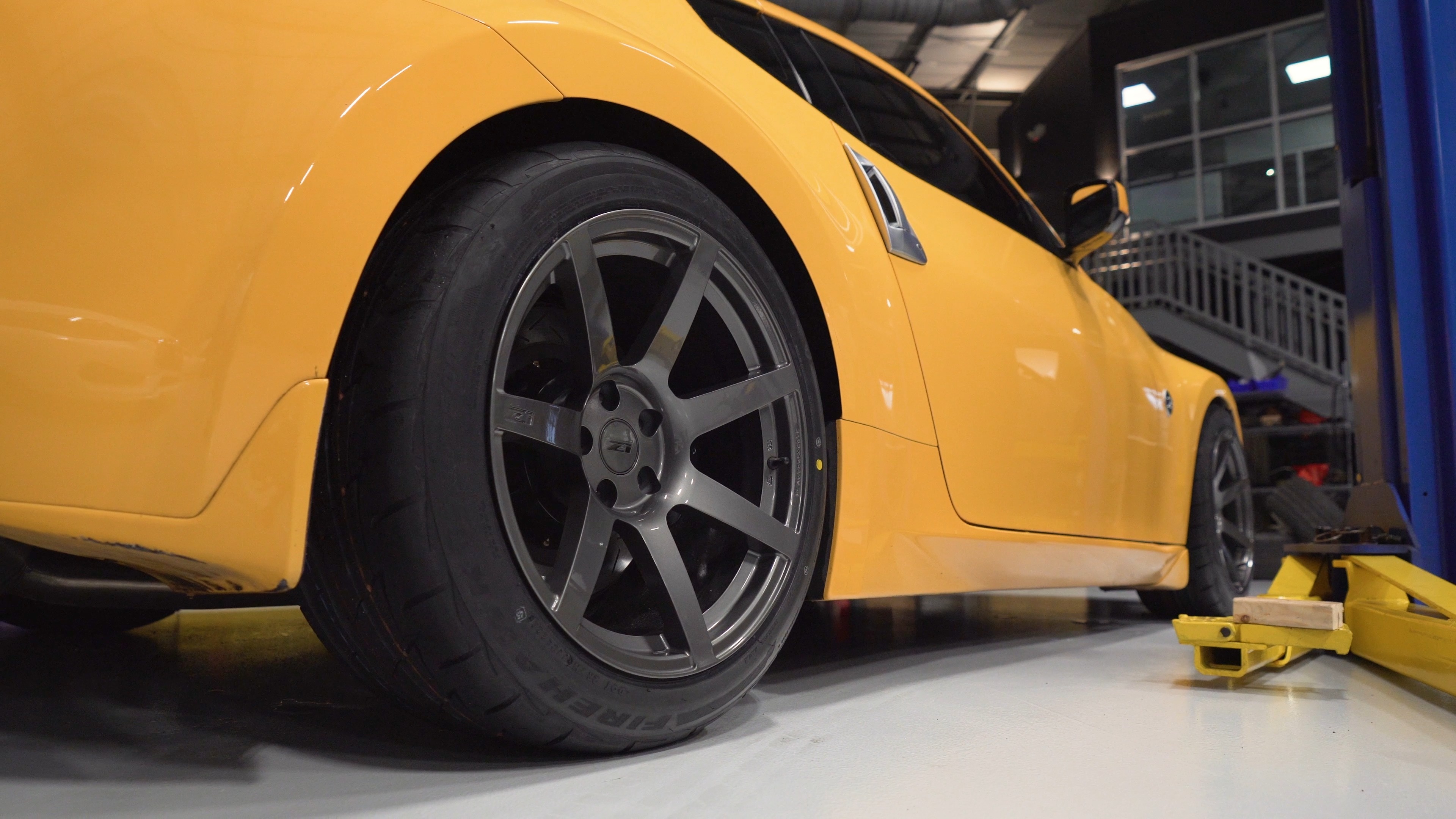 松本 ウィール Not sure what size wheels to buy for your 350Z, 370Z, or Q60? Now