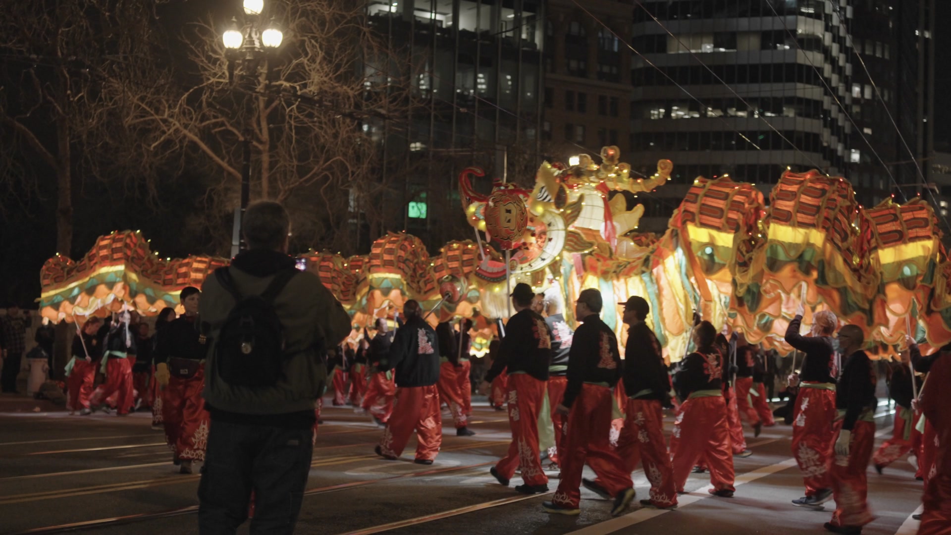 David - Amazing LED Dragon at the Chinese New Year Parade 2025 ...