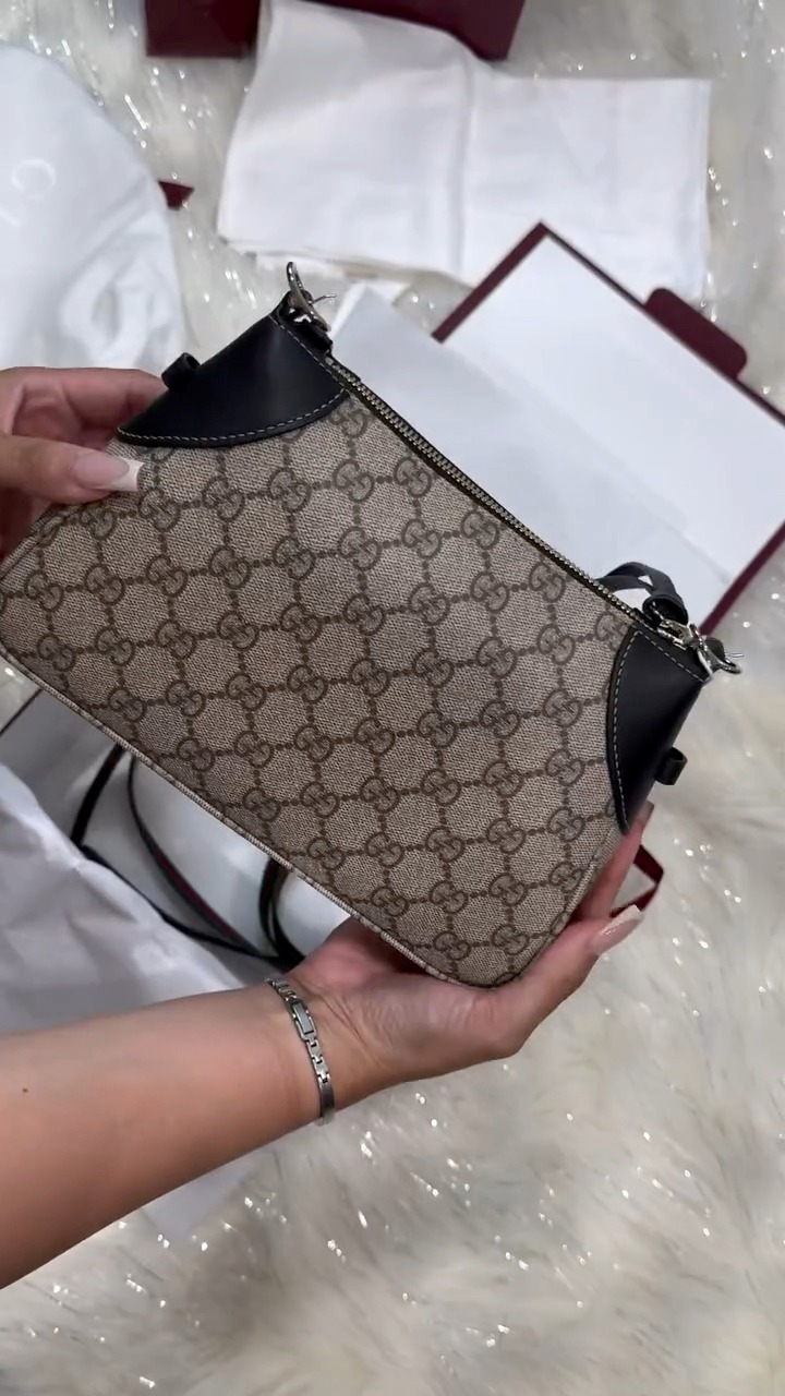 Unboxing: GUCCI GG Emblem small shoulder bag ✨ including their