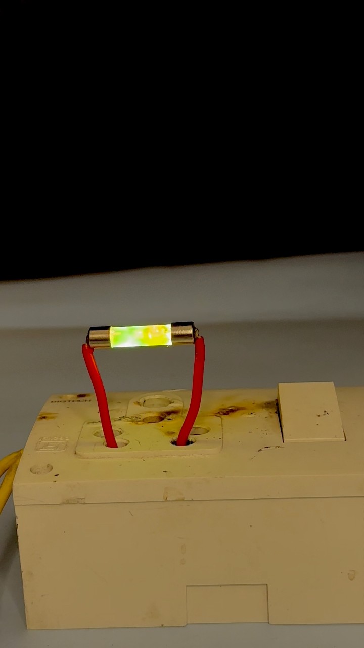 Let's see how a fuse works #electrical #science #experiment #ideas # ...
