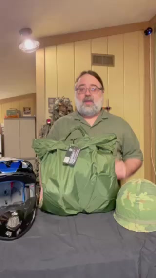 Need a helmet bag for your personal brain bucket? Hoonigan has you