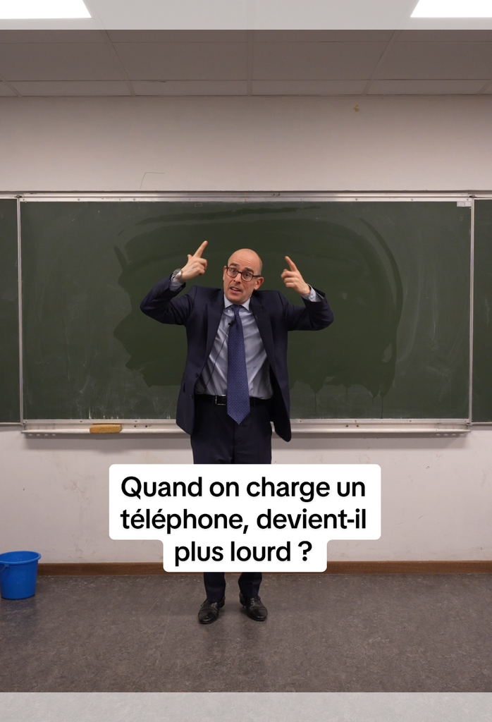 Quand on charge un téléphone, devient-il plus lourd ? Merci Einstein et ...