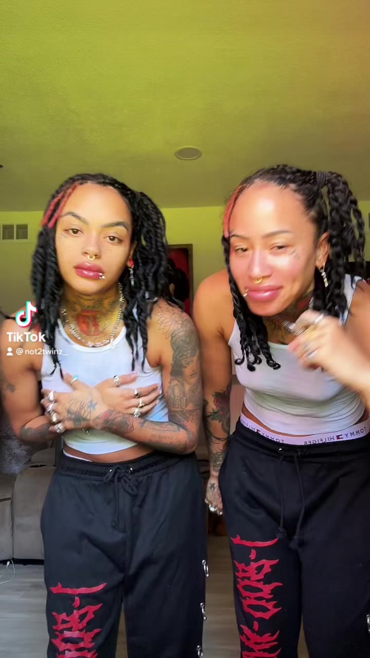 Not2Twinz - #not2twinz
