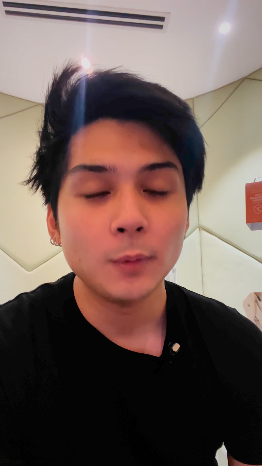 icon clinic glutathione Ryle just had his first session of Maximmune Therapy here at The Icon Clinic! 🌟💧, This drip is designed to enhance the immune system with Glutathione, Vitamin C, and B Complex Ehlers-Danlos Syndrome: The Hypermobile