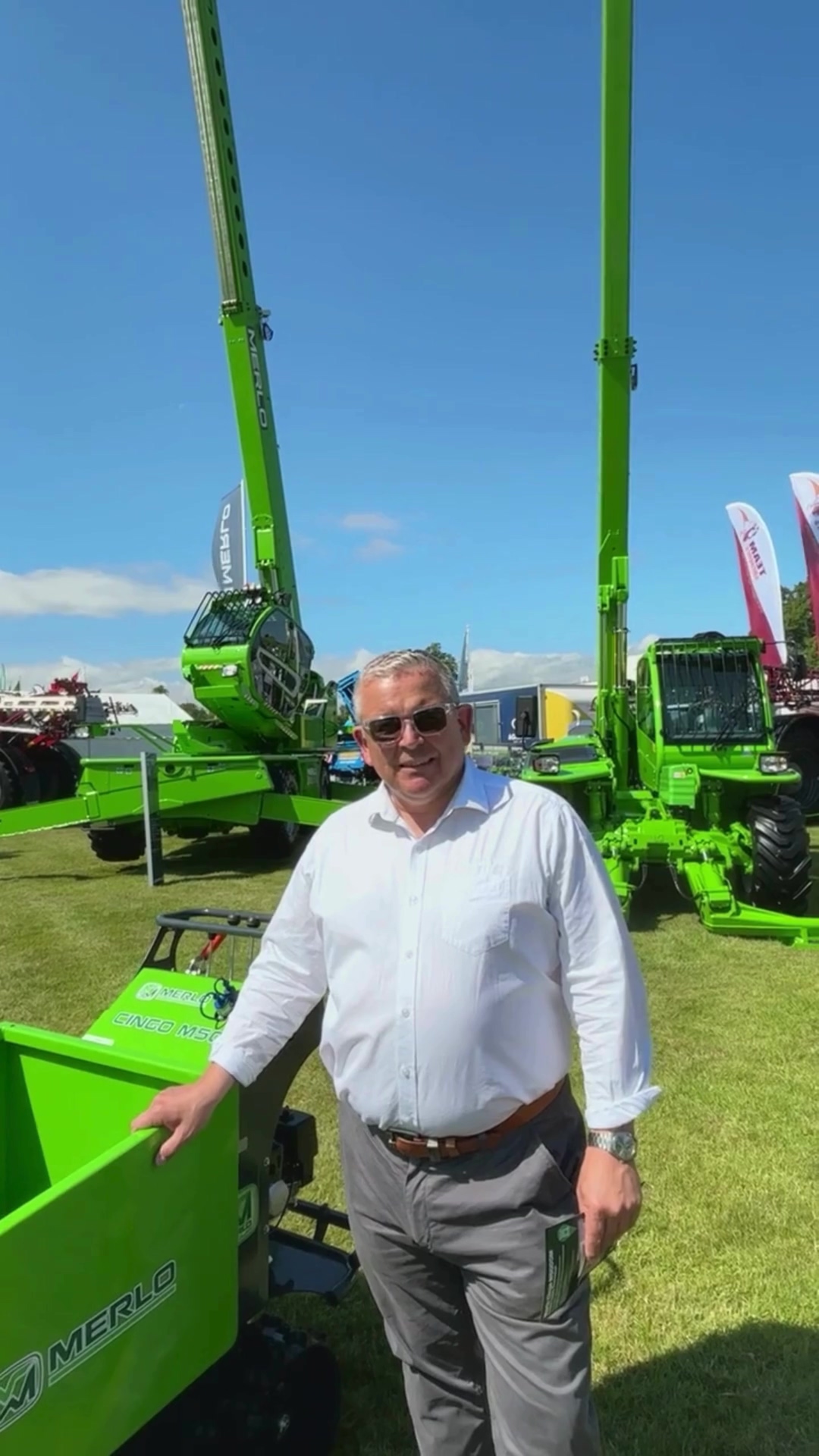 Too Posh to Push? Try This! Forget the wheelbarrow – meet Merlo’s Cingo ...