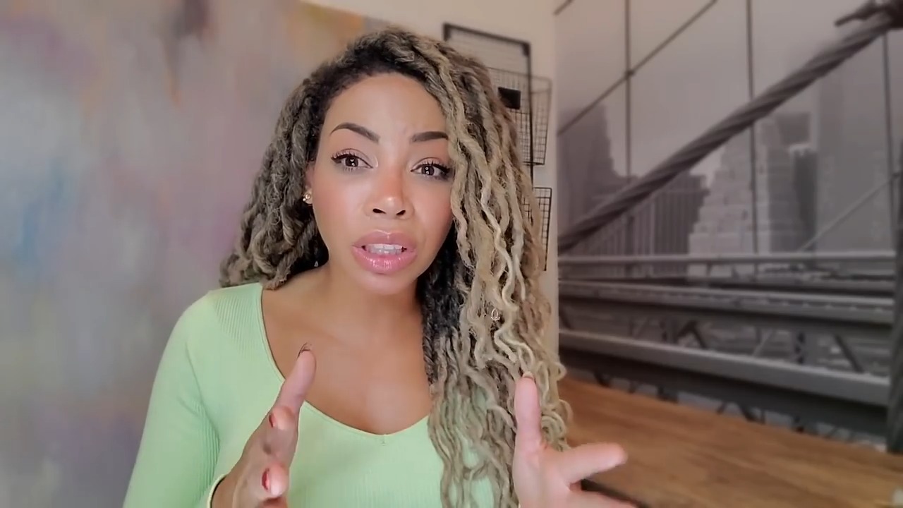 12 Signs She's Toxic! _ Melanie King Official 12 Signs She's Toxic