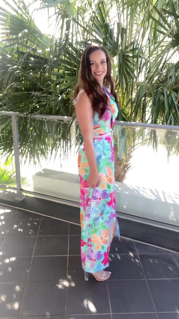 Sun-dress to impress—no matter the occasion ☀️👗 @maryanvelasco Search 