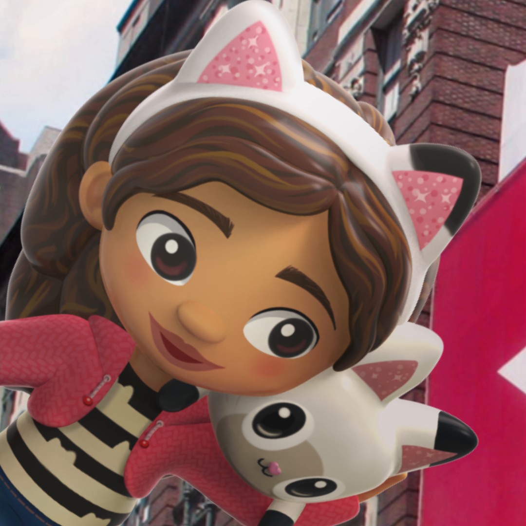 BIG news - #GabbysDollhouse is taking to the skies! 😻 Watch Gabby and ...
