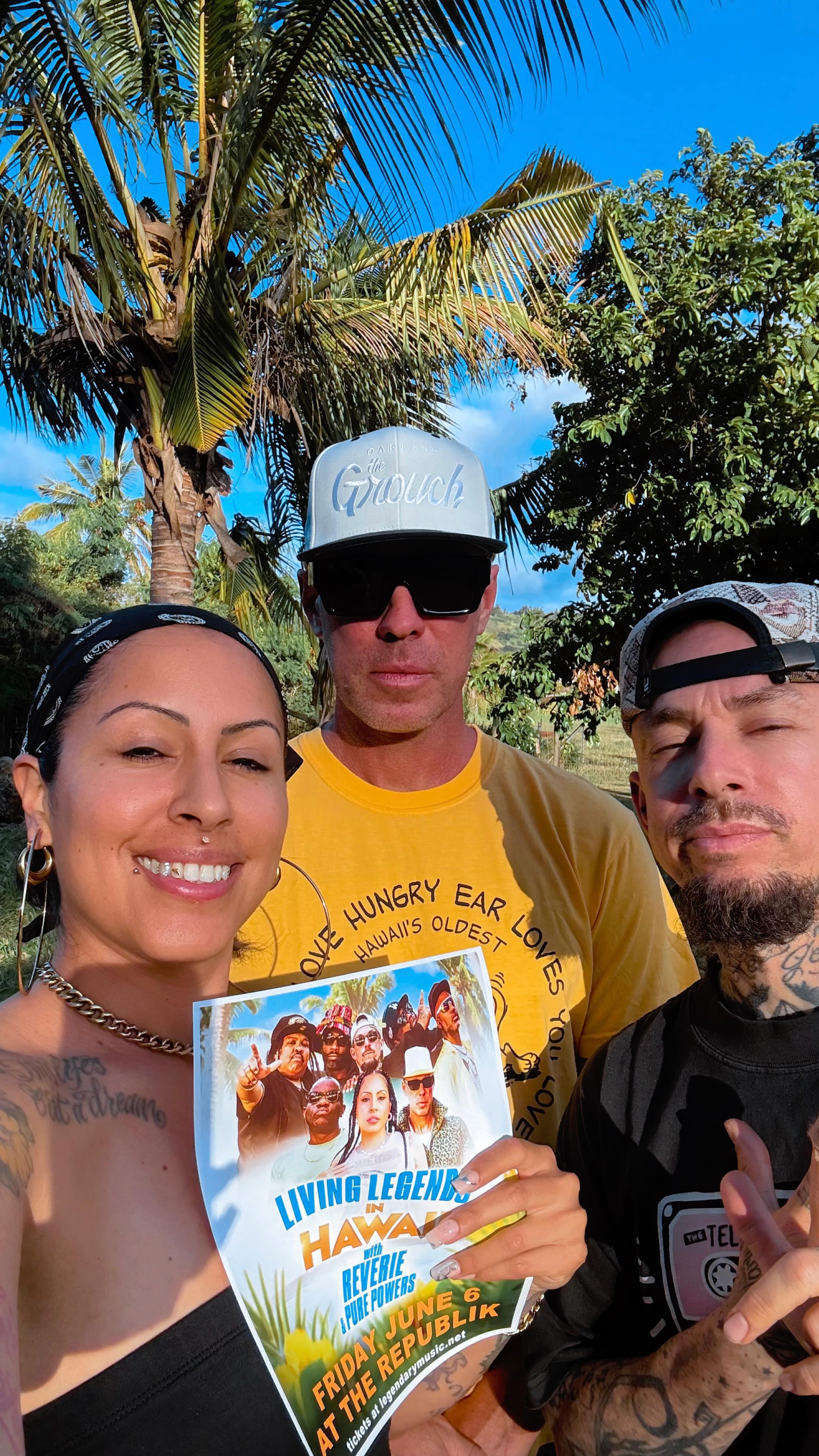 HAWAIIAN TOUR 😈🌺🌈🤙🏾 @livinglegends x @reverielove in HONOLULU. KONA ...