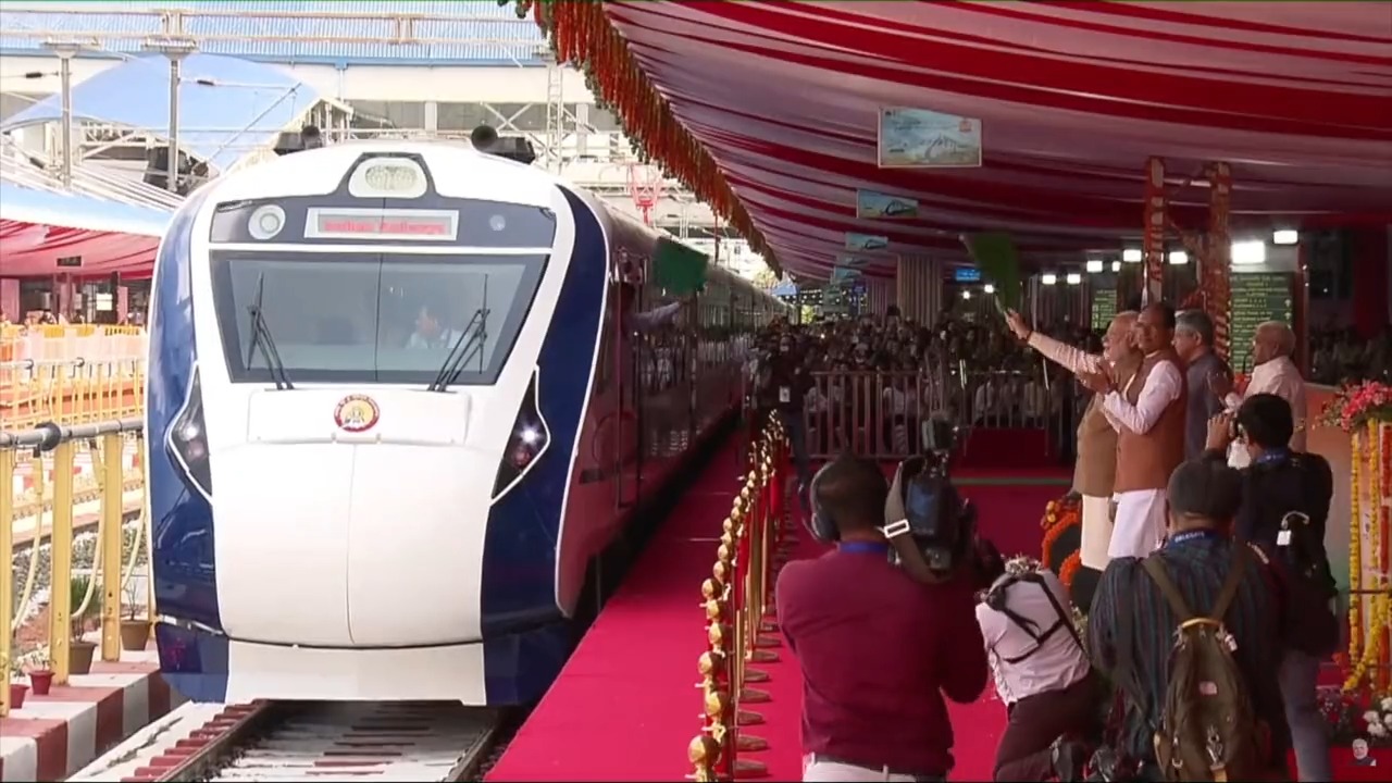 Prime Minister #NarendraModi flags off #VandeBharat Express Train from ...