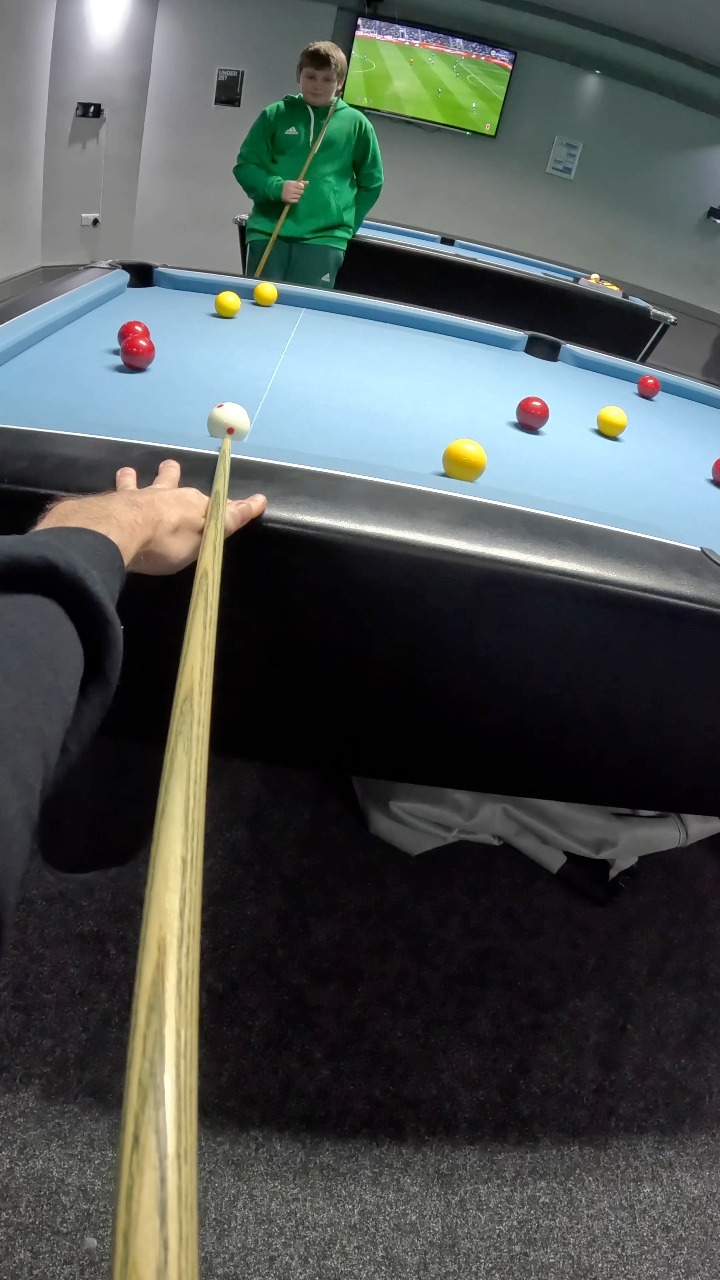 Can I beat a junior pool player in a best of 3? Game 2 v Rory at ...