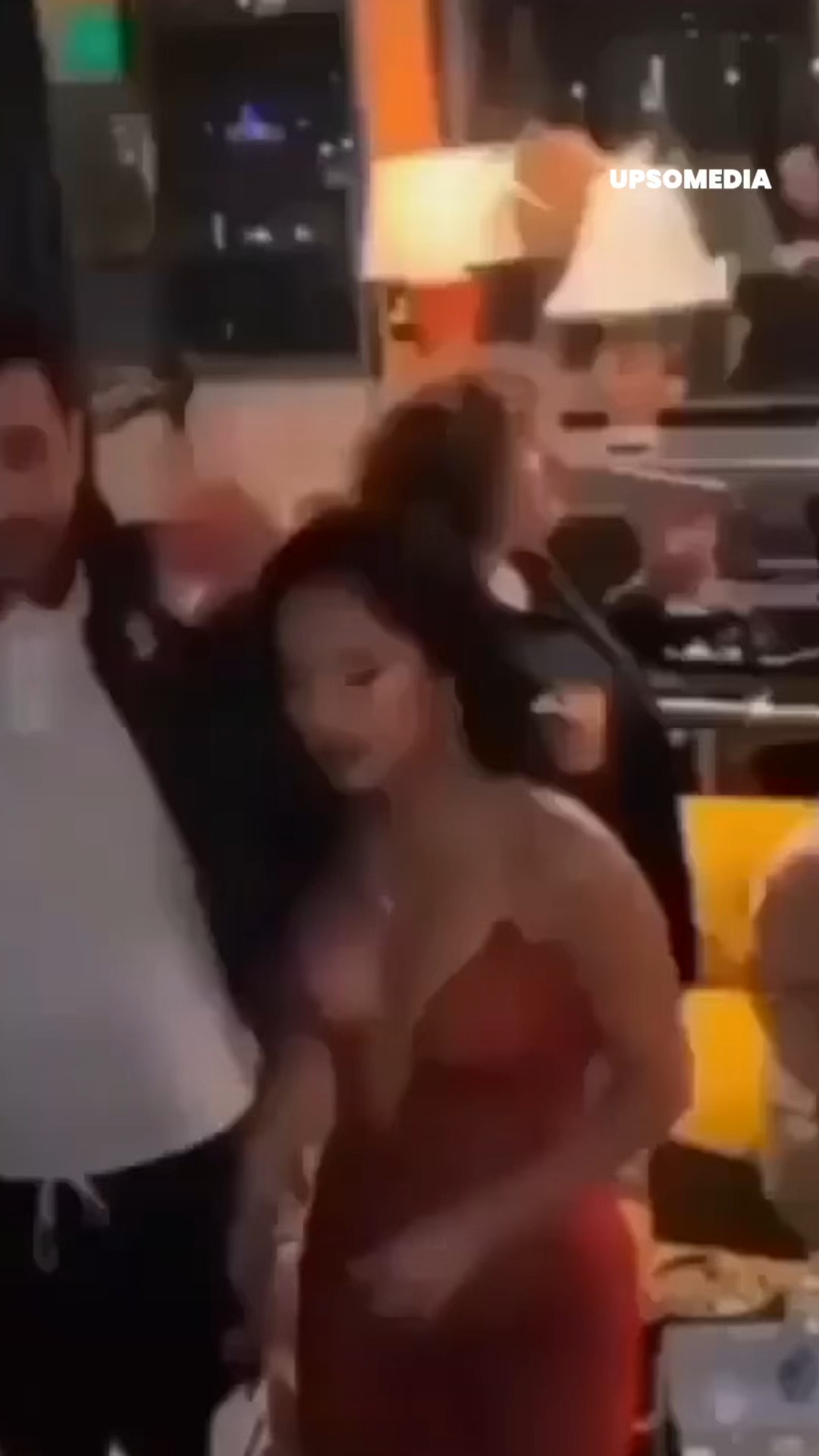 He put his arm in an inappropriate place and the singer didn't feel ...