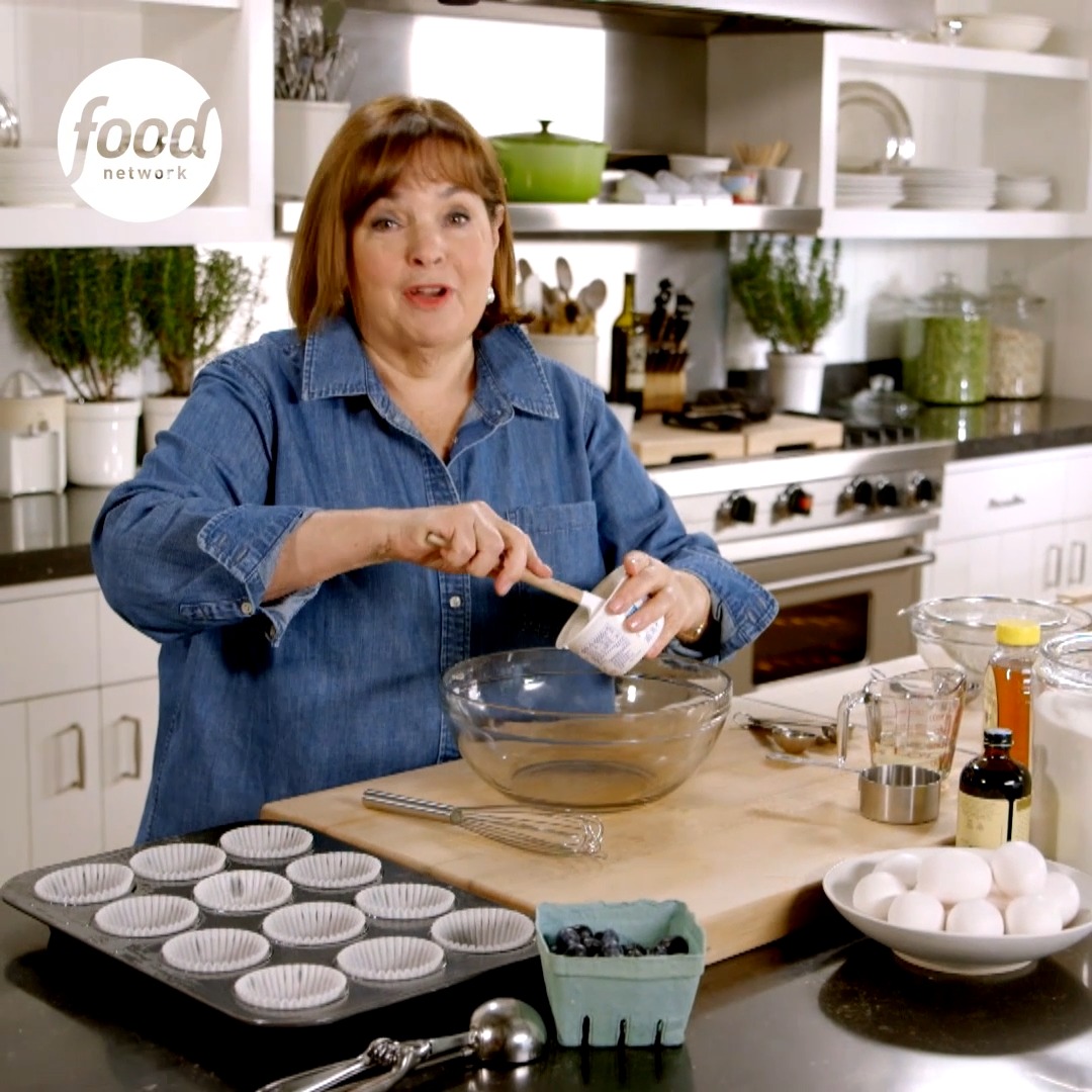 What Mixing Bowls Does Ina Garten Use? Find Out Now