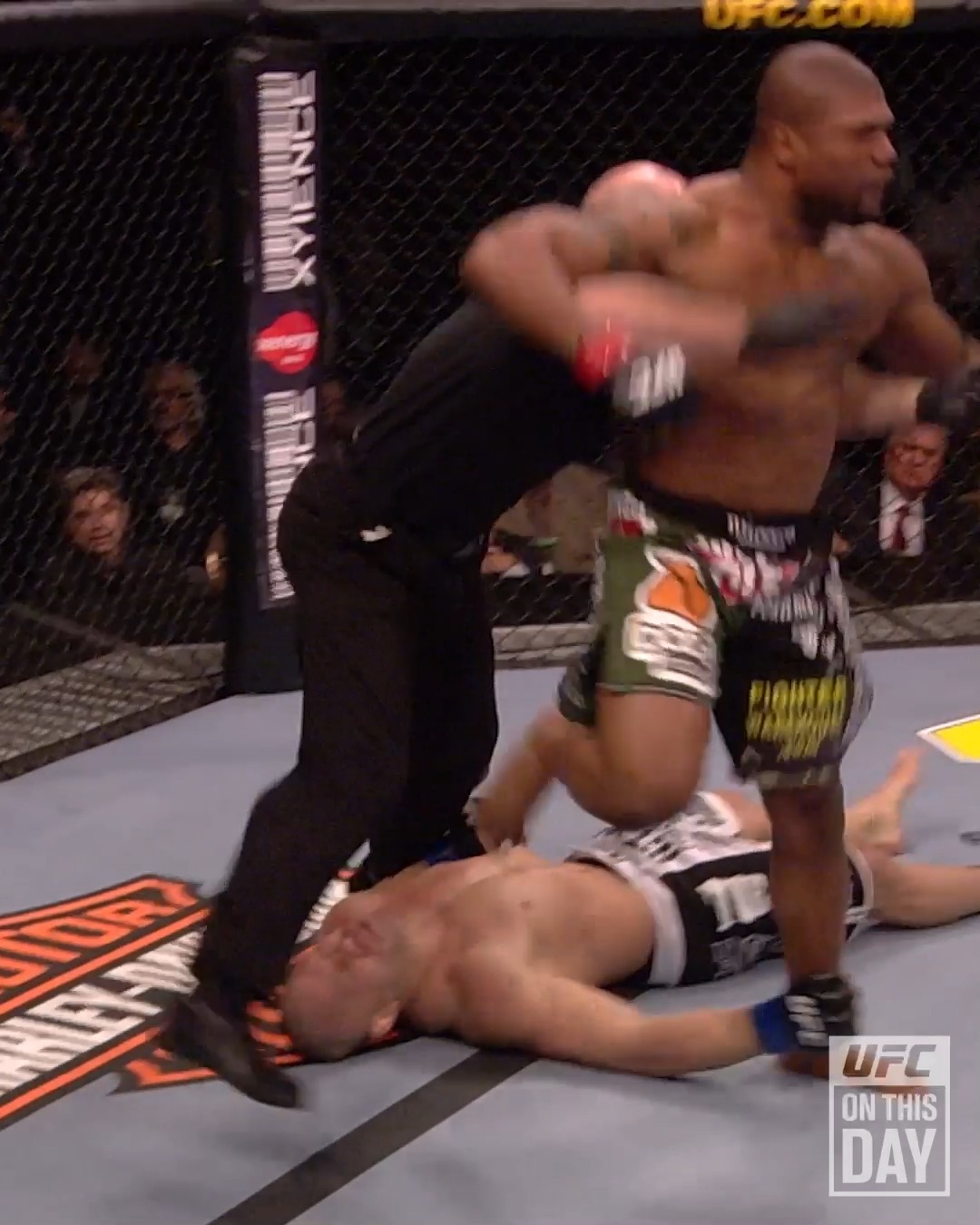 MADNESS!! Wanderlei Silva vs Rampage Jackson 2 | PRIDE More MMA