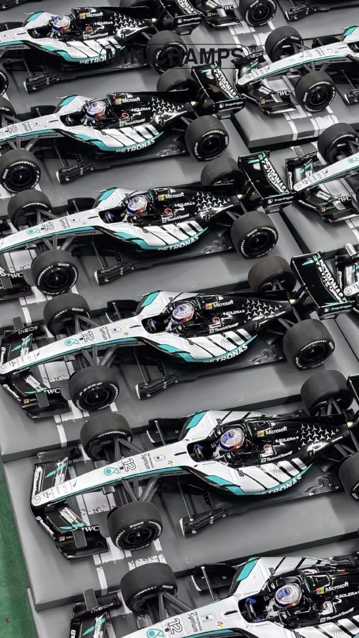 The 1/18 Kimi Antonelli 1st win models are being packed for