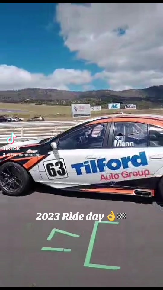 Trackside video coming into the chase. What a track, what a place ...