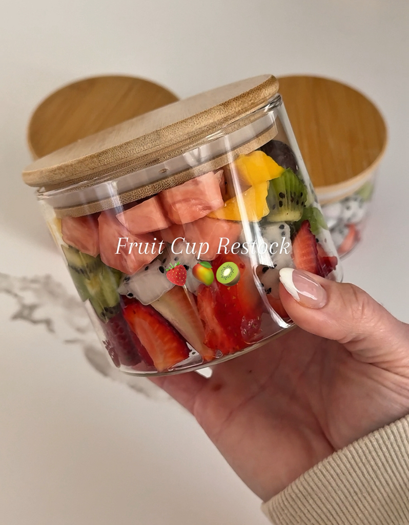 Let’s restock my fruit cups 🍓🥝🥭#snack #fruit #fruitcup #restocking # ...