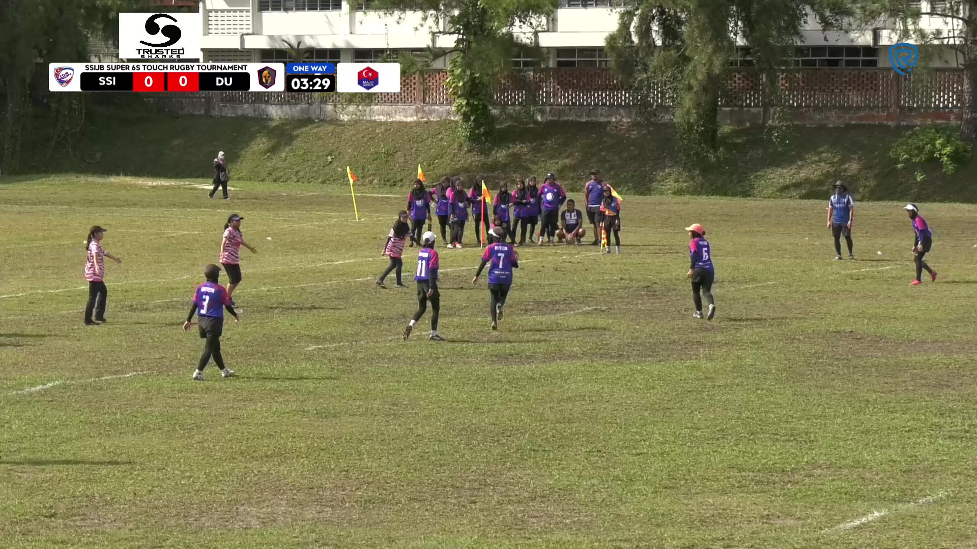 SMK Sultan Ismail (SSI Rhygon) vs SMK Damansara Utama (DU Titaness ...