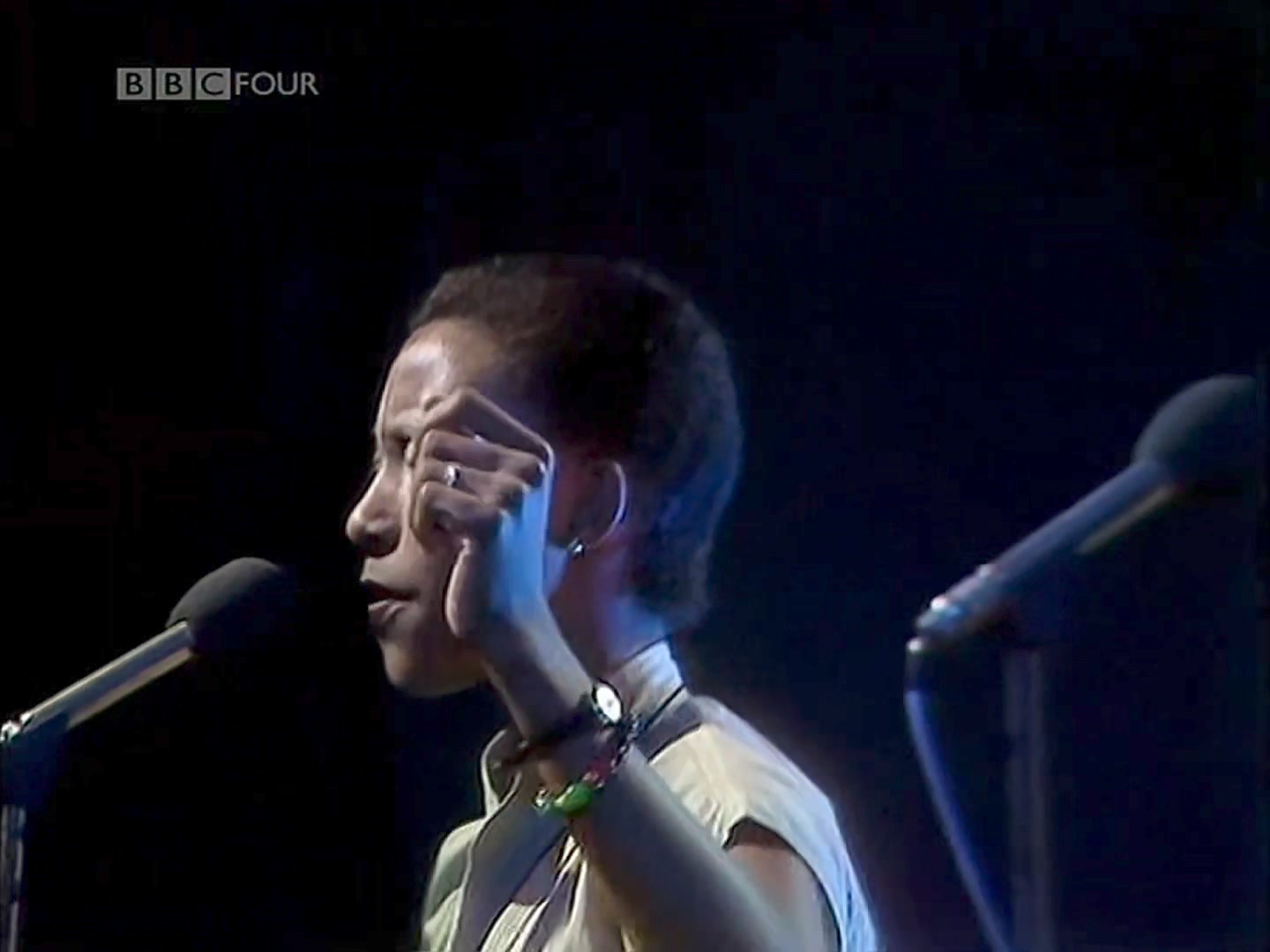 Althea & Donna - Uptown Top Ranking (Top Of The Pops) (1978