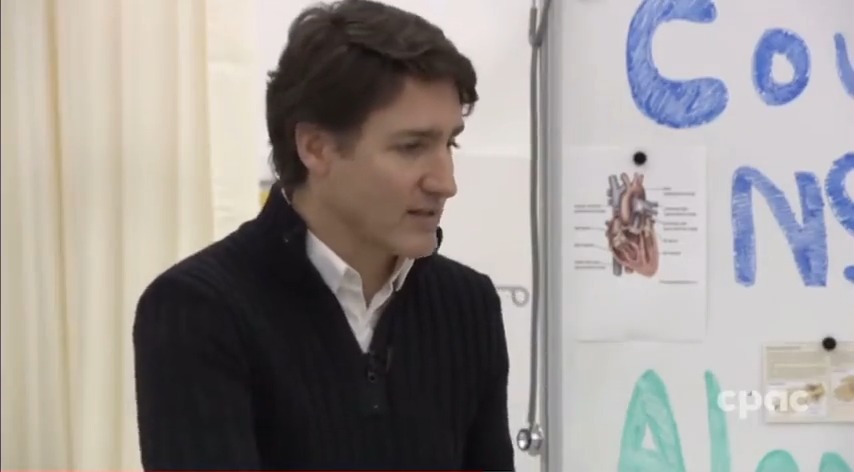 Justin Trudeau confronted to his face about out of control inflation ...