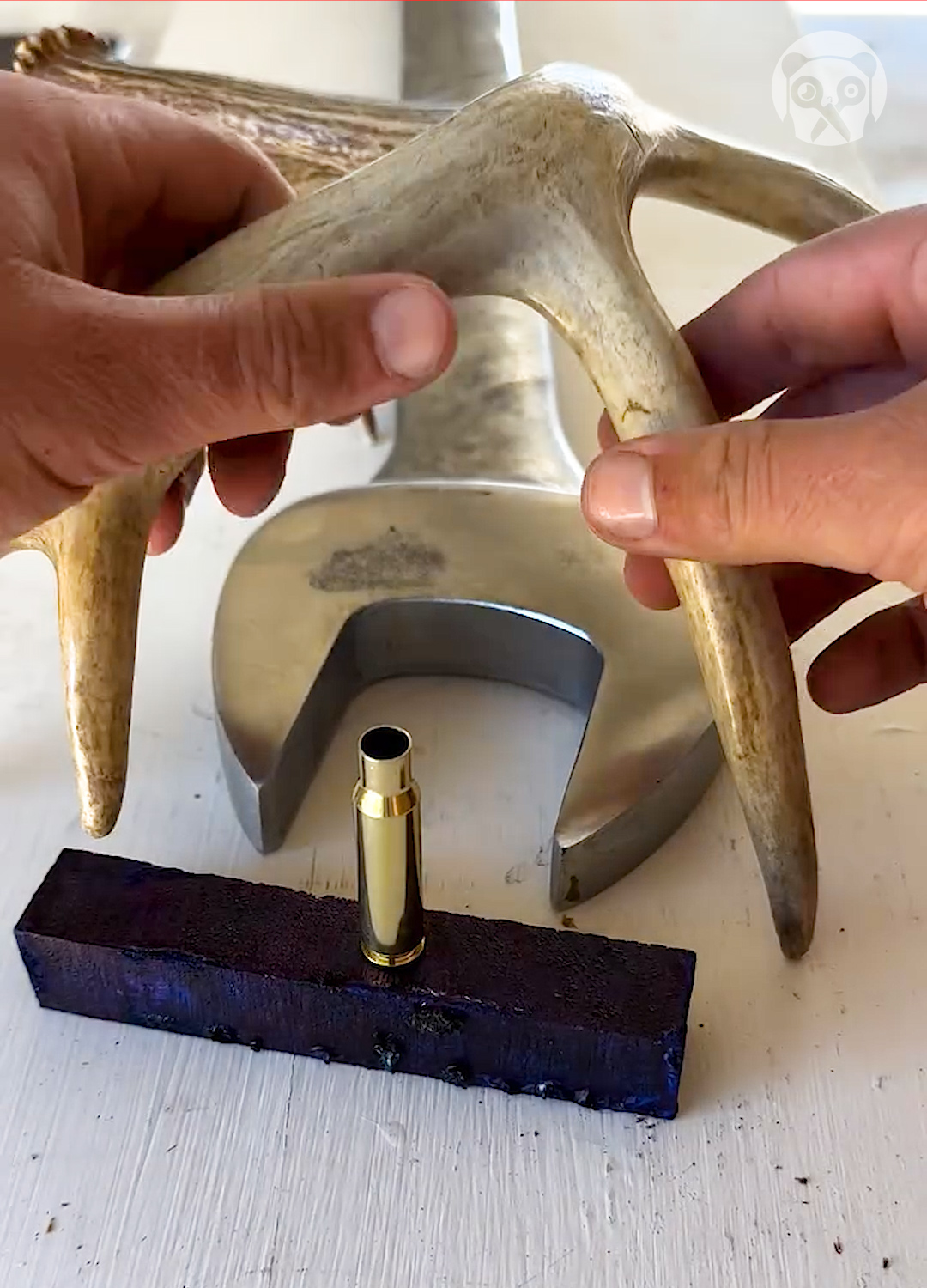 Turning bullet casing & horn into a pen Partner: woodworkinasmr IG ...
