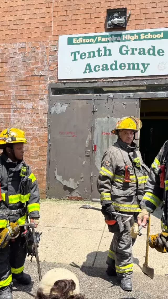 Engine 55/Ladder 22 on a Fumes Response June 10, 2025 ...
