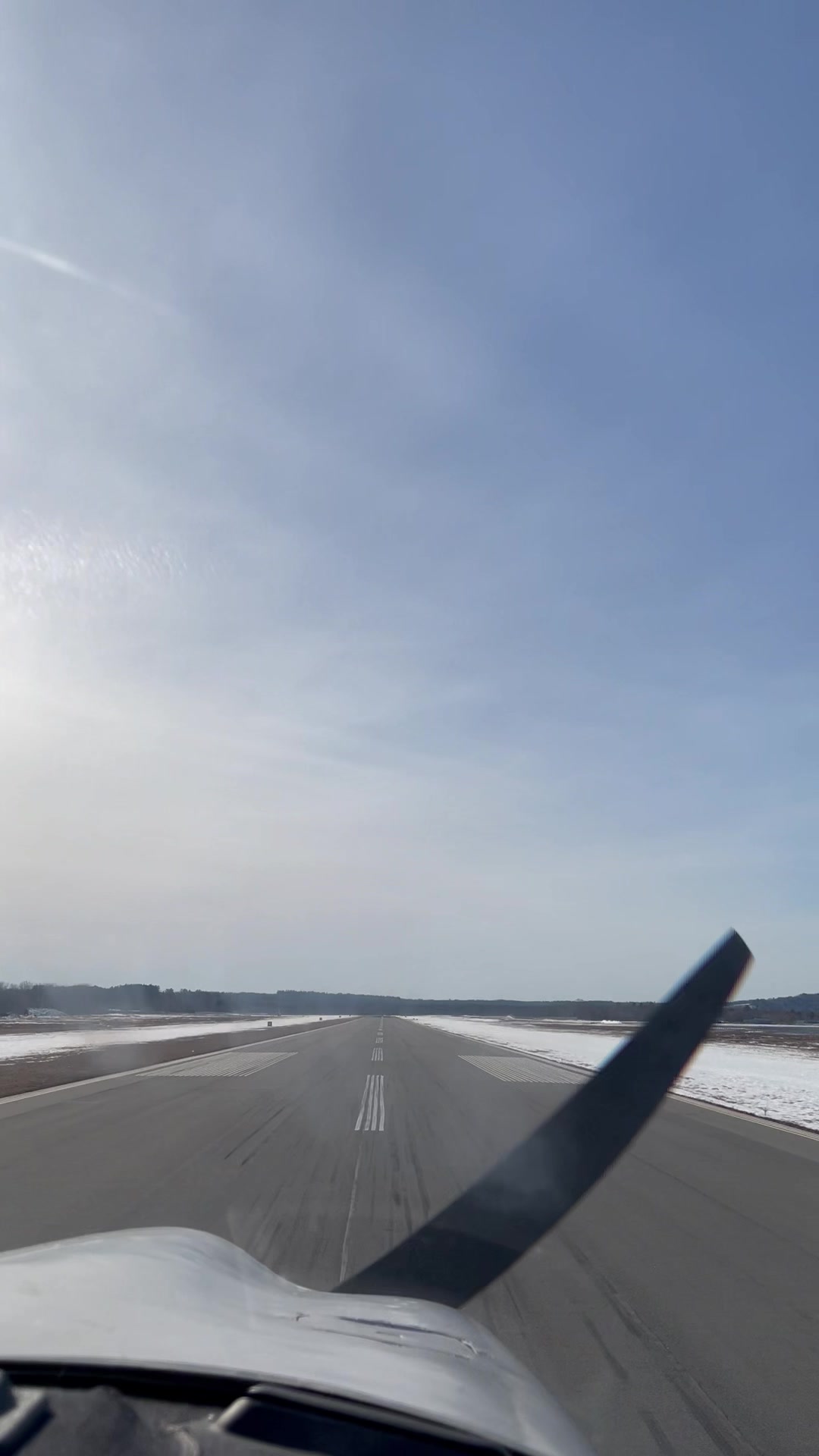 Sights and sounds of 7 a.m. at SFM. N172TG, N53468 and N291CA all