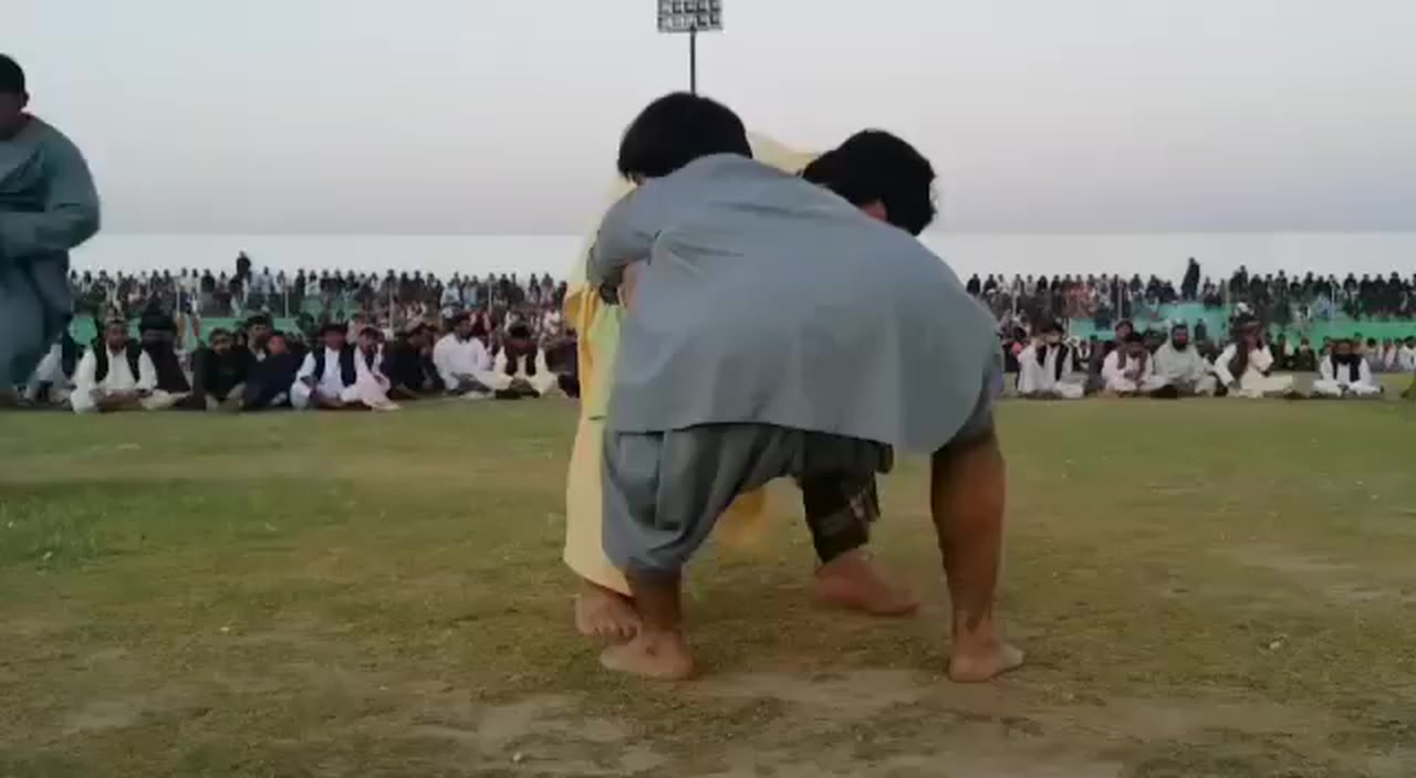 علی خان فہلوان چی خیبر فہلوان یی غوزارقی 2 🌺💖💗 | لوی قنداھار فالوانان ...
