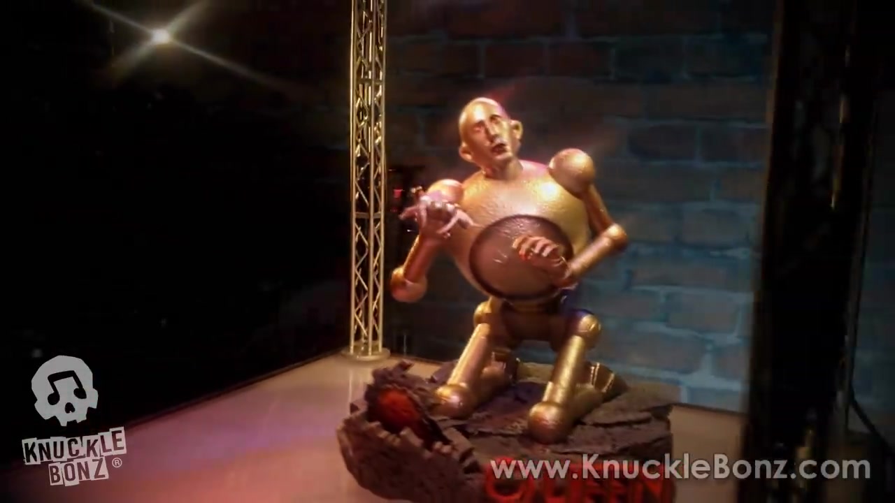 Queen Robot (News of the World) 3D Vinyl Series Collectible Statue