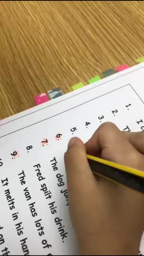 5歲, 學了一年半。 現在拼讀完全沒有看過的英文字，也讀得出來👍👍👍 5-year-old, 1.5 years at Phonicsland ...
